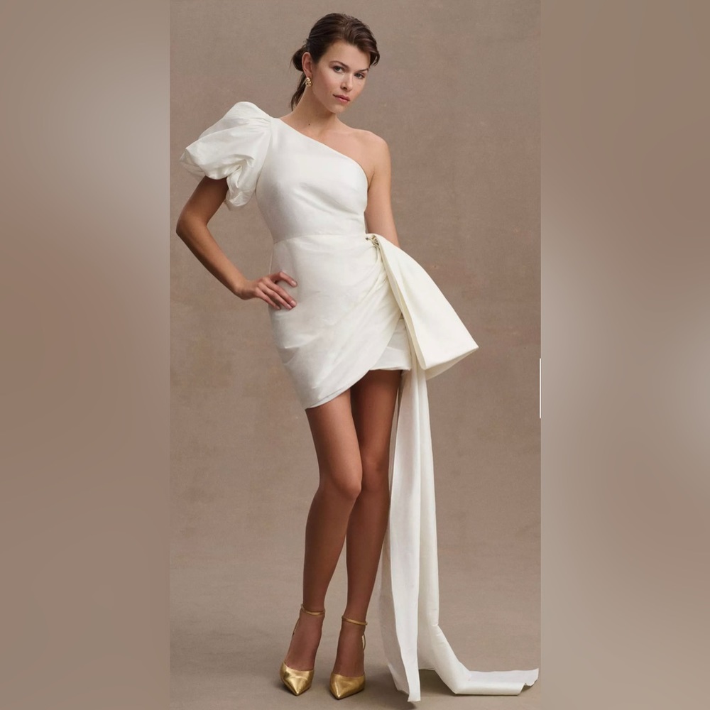 Sachin & Babi Dova Puffed One-Shoulder Bow Train Wrap Mini Dress
